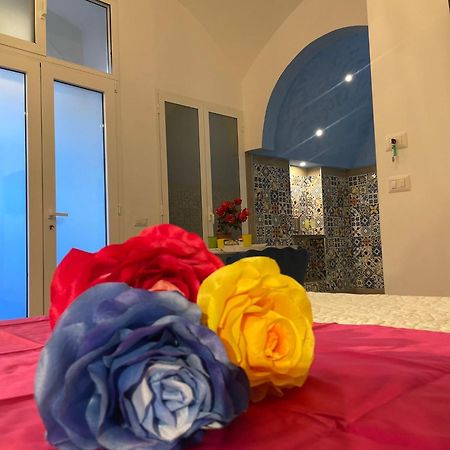 San Nicola Suite & Mini Apartment Сорренто Екстер'єр фото