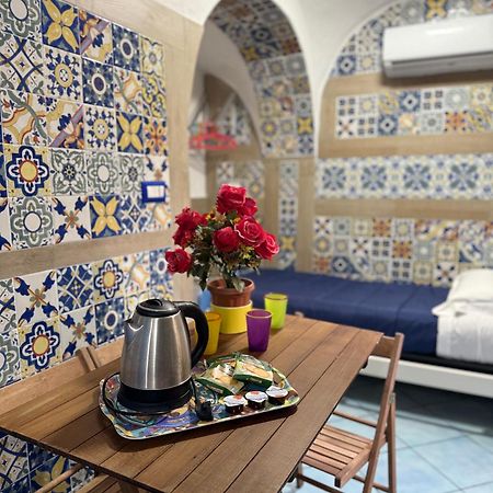 San Nicola Suite & Mini Apartment Сорренто Екстер'єр фото